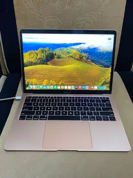 Macbook Air Retina 2019 13 Inch i5 8/256 Rosegold