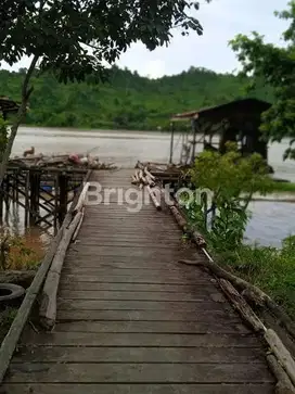 Tanah Pinggir Sungai Mahakam Akses Jalan Cor