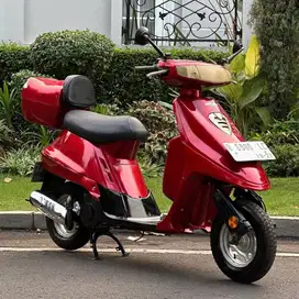 Baby Matic Qingqi 50cc Tipe mancung 2tak tahun 2000 warna Asli Merah