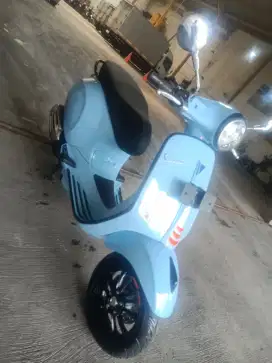 Vespa Primavera 150 S ABS PMK 2024 KM 2.200