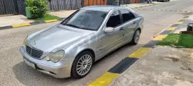 Mercedes-Benz C180 2002 Bensin