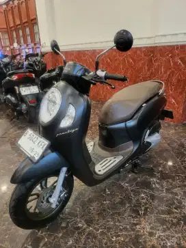 DP 1.5 JUTA &gt; HONDA SCOPY PRESTIGE BLAC 2024 TERBARU