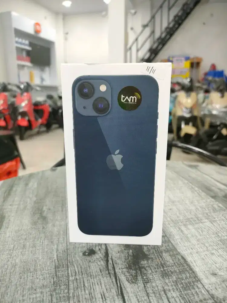 iPhone 13 128GB Garansi Resmi Apple Indonesia
