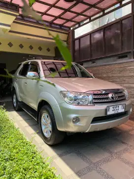 FORTUNER 2.7 LUX G A/T