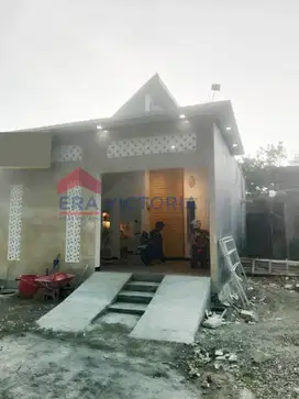 DIJUAL Rumah Semi furnished (meja, kursi, tempat tidur)