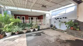 DIJUAL RUMAH MINIMALIS MODERN MEWAH KAWASAN KEBAYORAN LAMA