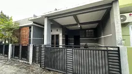 Rumah Full Furnished Super Nyaman dan Strategis Disewakan