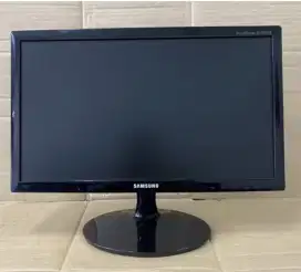 Layar monitor 19 inch samsung