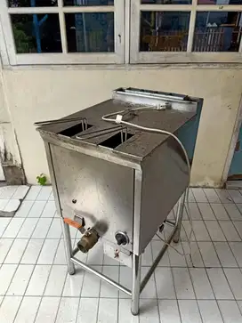 Deepfryer stenlis 22 Liter bisa ayam kentang goreng pisang