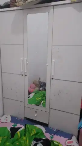Lemari 3 Pintu, Daerah Rancamanyar