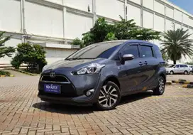 [OLXmobbi] Toyota Sienta 1.5 V Bensin-MT 2017 Abu