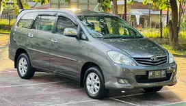 Di Jual Cepat Kijang Innova G 2,0 MT 2011 Tangan Pertama Cantik x