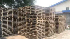 Pallet kayu bekas