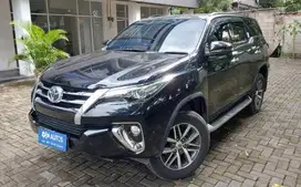 LOW KM! TDP 18JT Toyota Fortuner 2.4 4x2 VRZ Solar-AT Hitam 2017