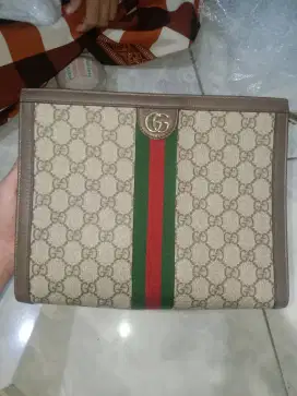 Gucci clutch pouch original