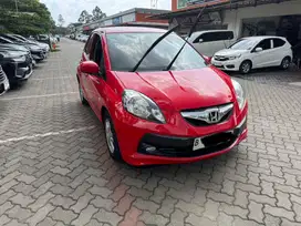 (Cash) Brio e 1.2 at 2013 merah dp 5jt murah siap pakai bagus kredit