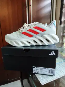 Sepatu Adidas SWITCH FWD 2 M