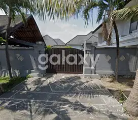 Villa Raya Pantai Pabean Gianyar Bali 3 unit Villa 2 Lantai Full Furni