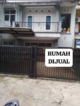 Di jual rumah 2 lantai pinggir jalan di Kebagusan