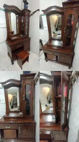 Jati Tua Lemari dan Meja Rias