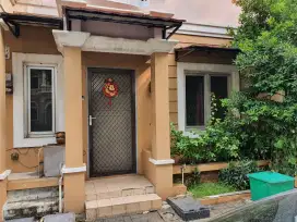 Jual/sewa town house city resort semi furnish berikut isi dlm nya