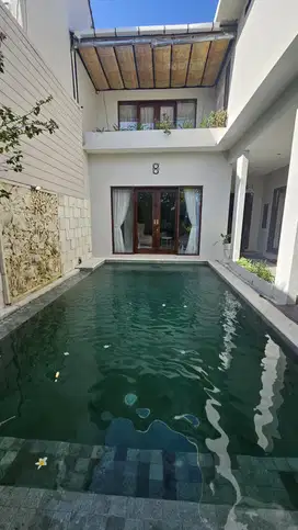 Dijual villa lantai 2 lokasinpererenan