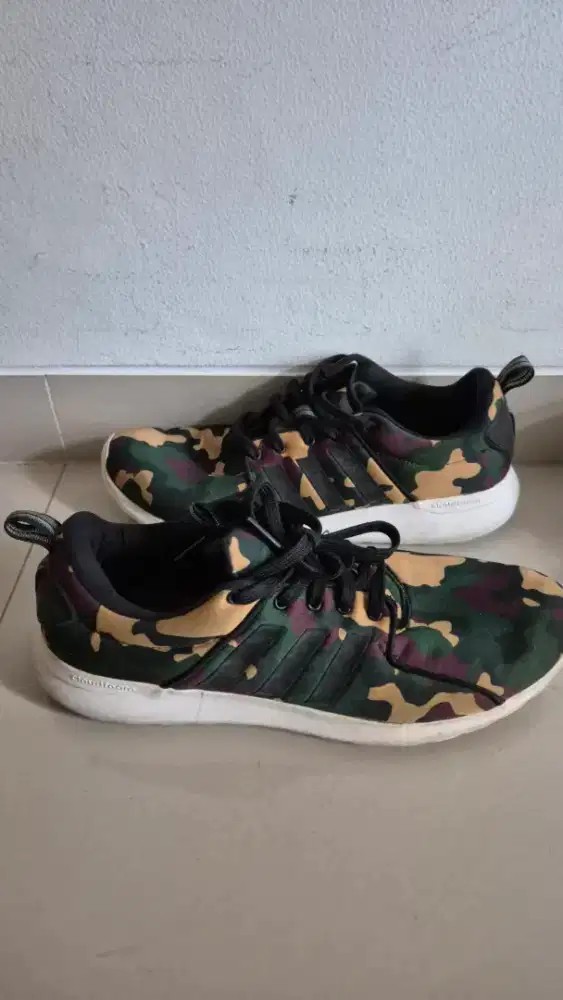 Adidas neo cloudfoam army