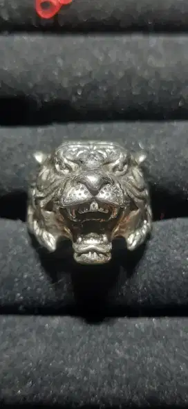 Cincin harimau import