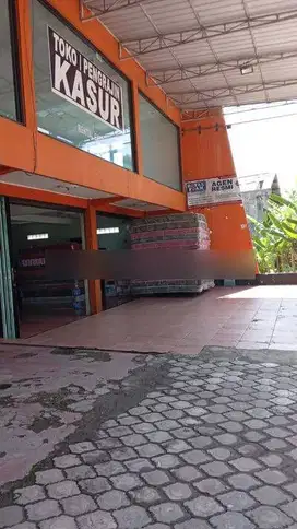 Gudang dan Toko Busa di Jl Raya Purbalingga