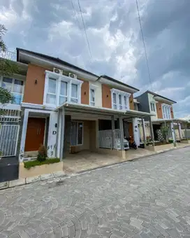 Dijual Rumah Cluster Mewah di Jl Kabupaten Jogja Barat dalam Ringroad