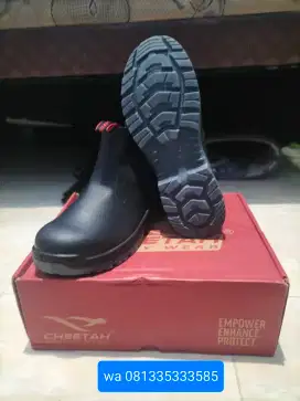 Sepatu Safety Pria