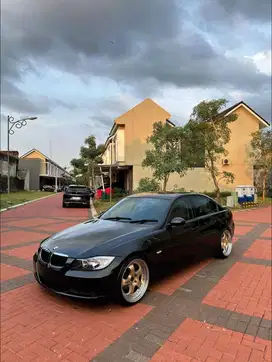 Bmw E90 320i 2008