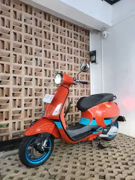 Vespa PRIMAVERA COLOR VIBE tahun 2024 like new 99%