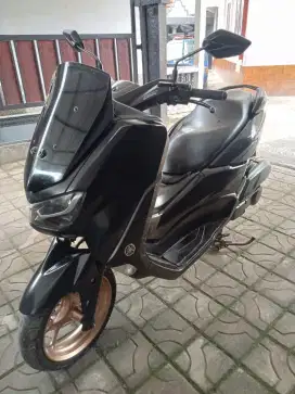 Yamaha Nmax 2022 Plat Z