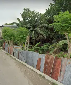 Di Jual Tanah Strategis dekat jalan raya.