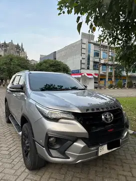 Fortuner 2.4 vrz trd 2017 matic