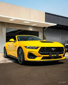 Ford Mustang 5.0 GT Convertible 2024 Yellow Splash