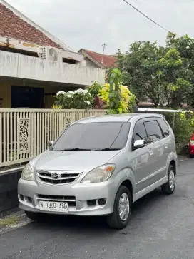 Daihatsu Xenia 1.3 Xi Deluxe 2009 Manual