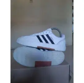 Adidas cloudfoum