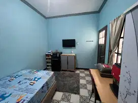 kost putri full furnish