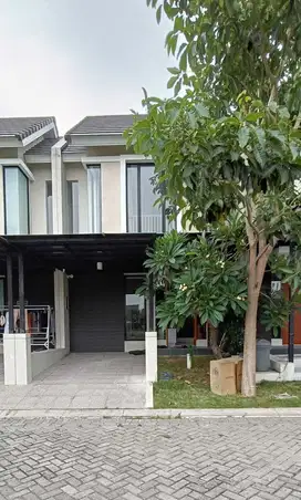 Disewakan Rumah Northwest Hill Citraland Surabaya Barat