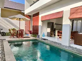 VILLA CANTIK LINGKUNGAN PERUMAHAN ELIT BALI ARUM JIMBARAN