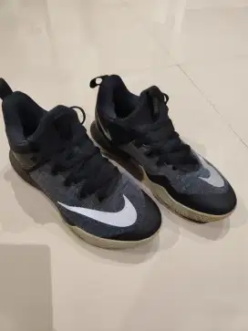 Sepatu Basket Nike Zoom Shift Black Reflect Silver Retro