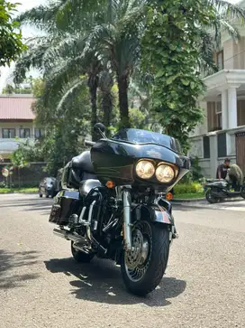 LOW KM Harley Davidson ROAD GLIDE ULTRA