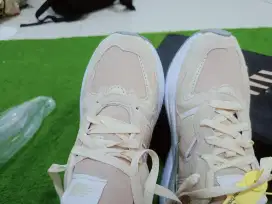 Sepatu new balance size 37 insole 23