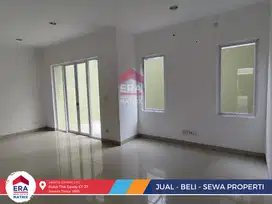 Rumah Lokasi Bagus Di South Thames Jakarta Garden City