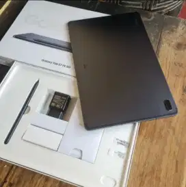 Samsung Galaxy Tab S7 FE 5G + Keyboard Perfect 99% Masih Garansi SEIN