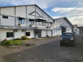 cerme gresik pabrik furniture operasional 25M nego bagus sewa 1.5m