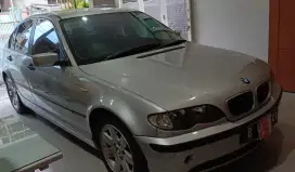 BMW 318i tangan pertama