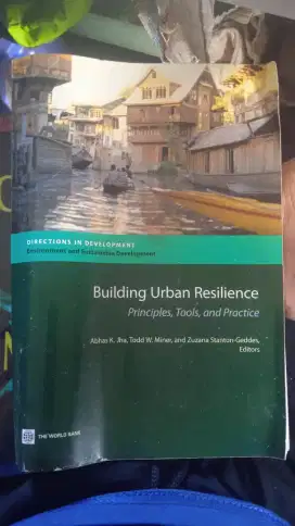 Buku yg berjudul Building urban resilience